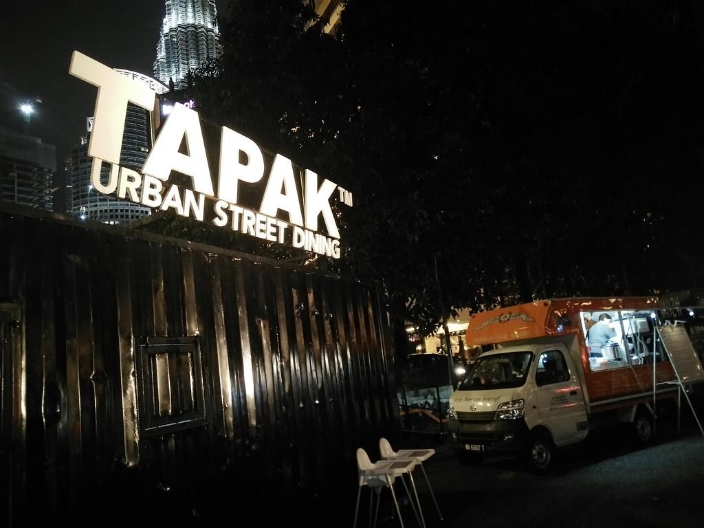 Altabia Suites At Times Squarer Kuala Lumpur Exterior photo